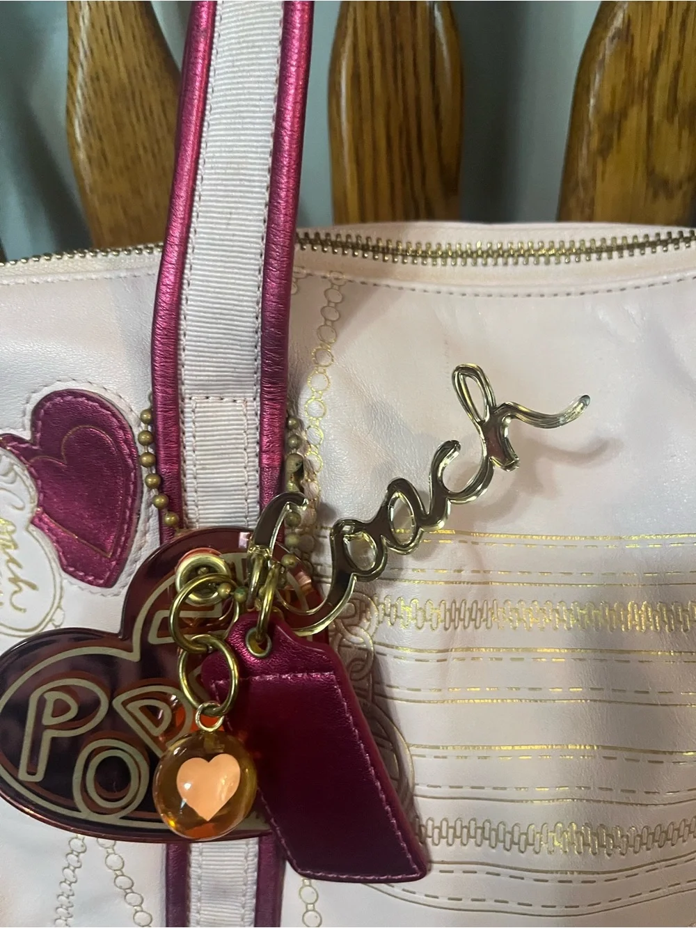 Rare- Coach poppy love tote - style 14551 with Charm Details. Y2K coach poppy.